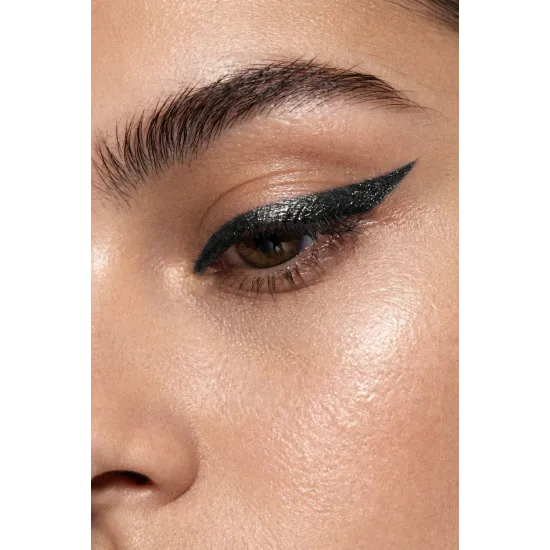 OK BEAUTY HYPNOCHROME long-wear eye pencil color Onyx OK BEAUTY HYPNOCHROME long-wear eye pencil color Onyx